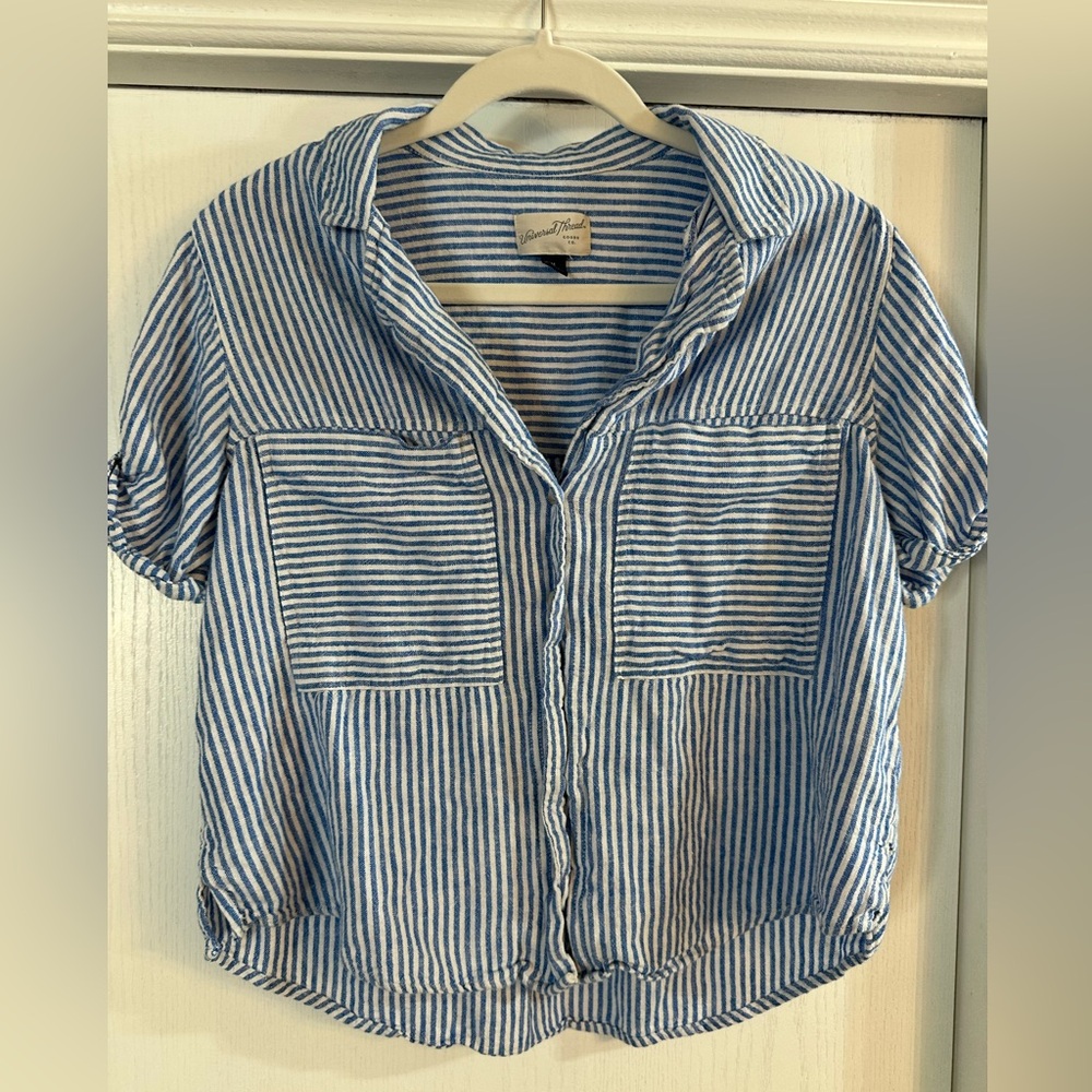 Universal Thread Linen Blend top